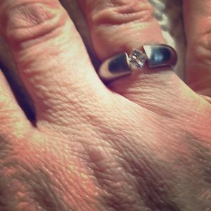 Stainless floating cz ring